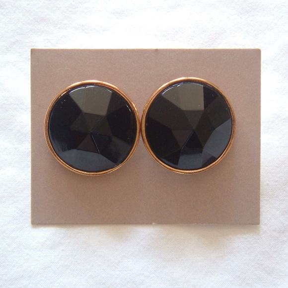 Avon Jewelry - Avon Vintage Black "Fifth Ave" Pierced Earrings